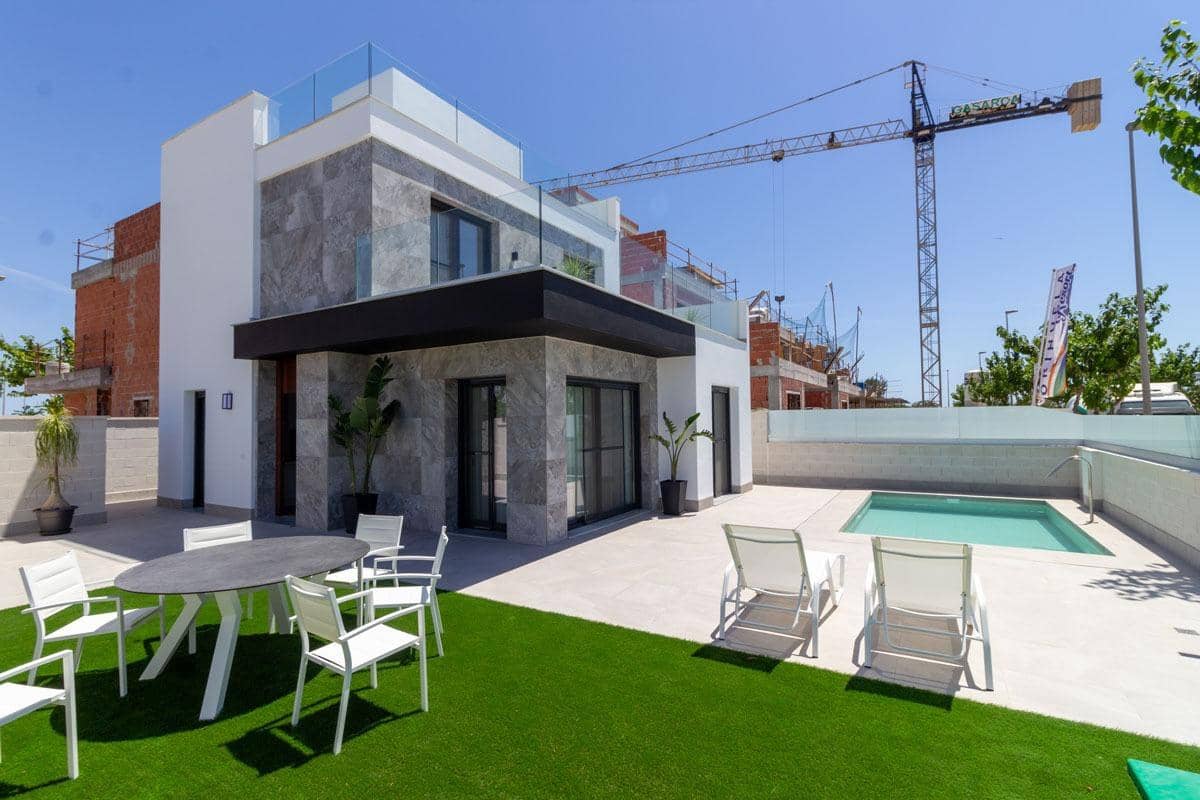 3 camera da letto Villa in vendita in Pilar de la Horadada con piscina garage - 725.000 € (Rif: 8098226)