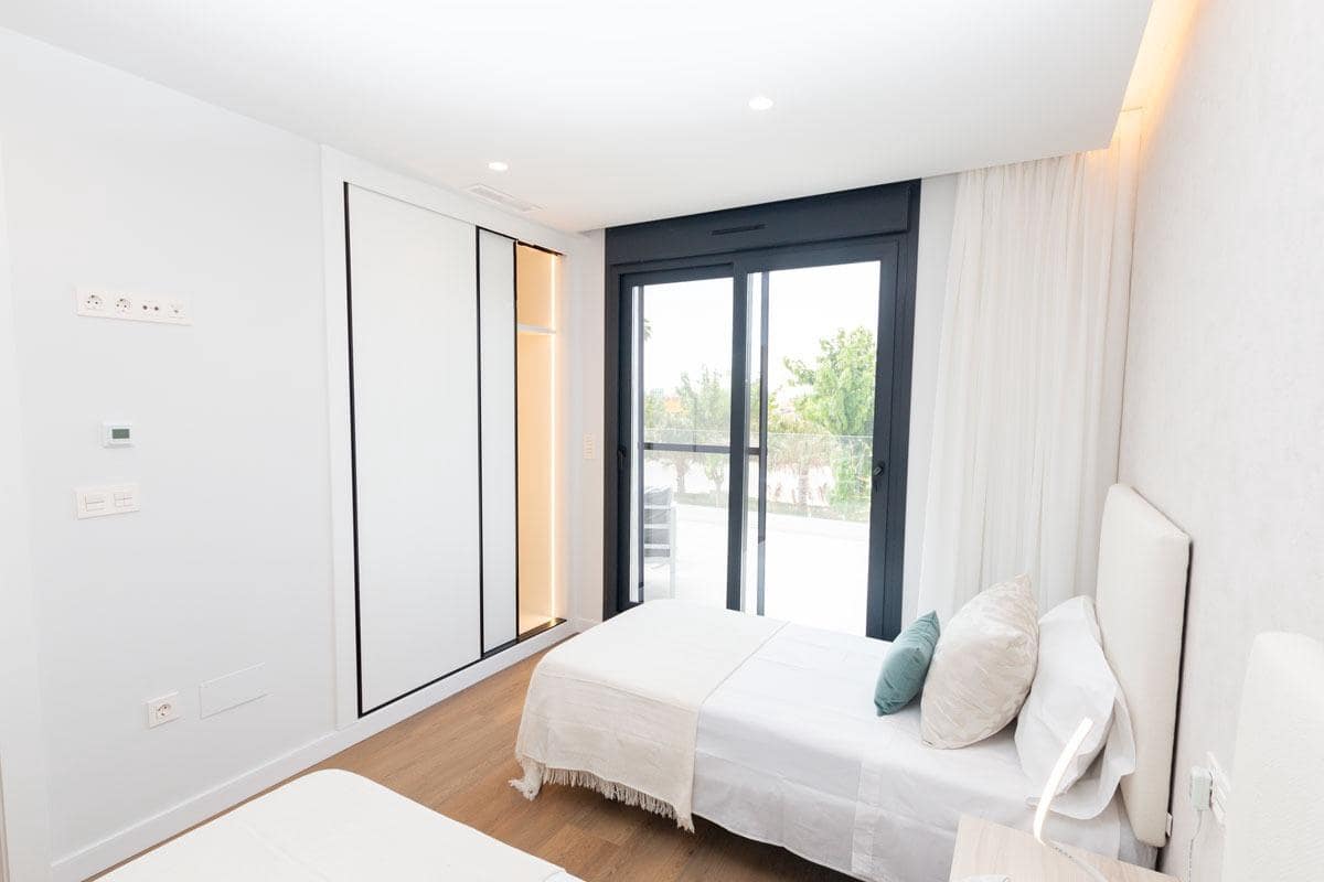 3 camera da letto Villa in vendita in Pilar de la Horadada con piscina garage - 725.000 € (Rif: 8098226)