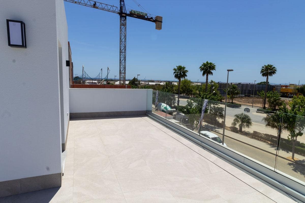3 camera da letto Villa in vendita in Pilar de la Horadada con piscina garage - 725.000 € (Rif: 8098226)