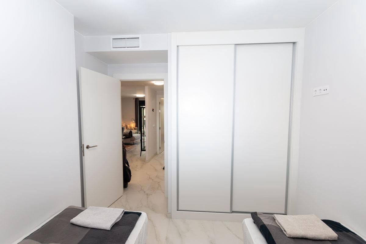 2 soveværelse Lejlighed til salg i Playa Flamenca med swimmingpool - € 375.000 (Ref: 8584359)