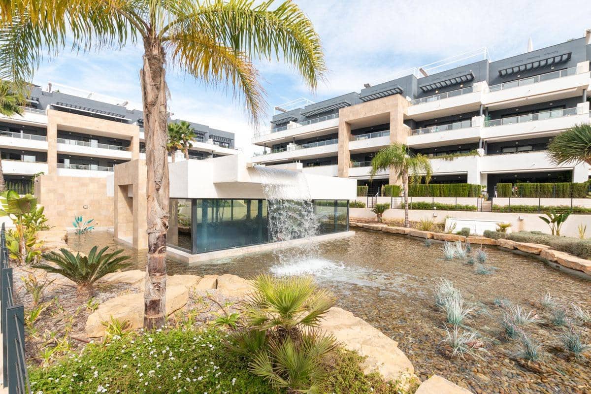 2 soveværelse Lejlighed til salg i Playa Flamenca med swimmingpool - € 375.000 (Ref: 8584359)