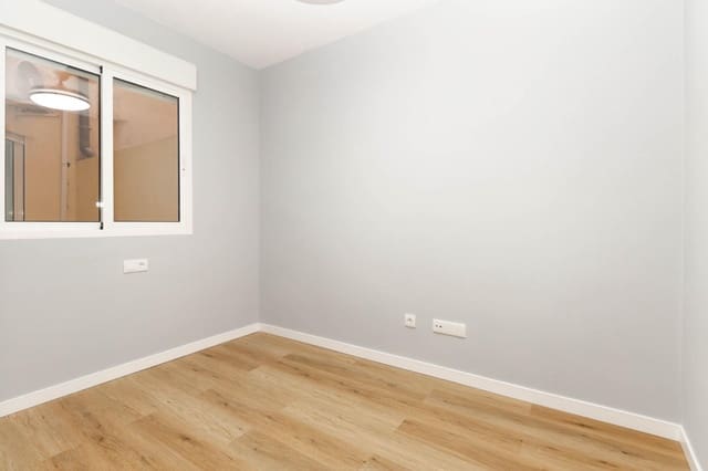 2 Zimmer Apartment zu verkaufen in Torrevieja - 170.000 € (Ref: 8626757)