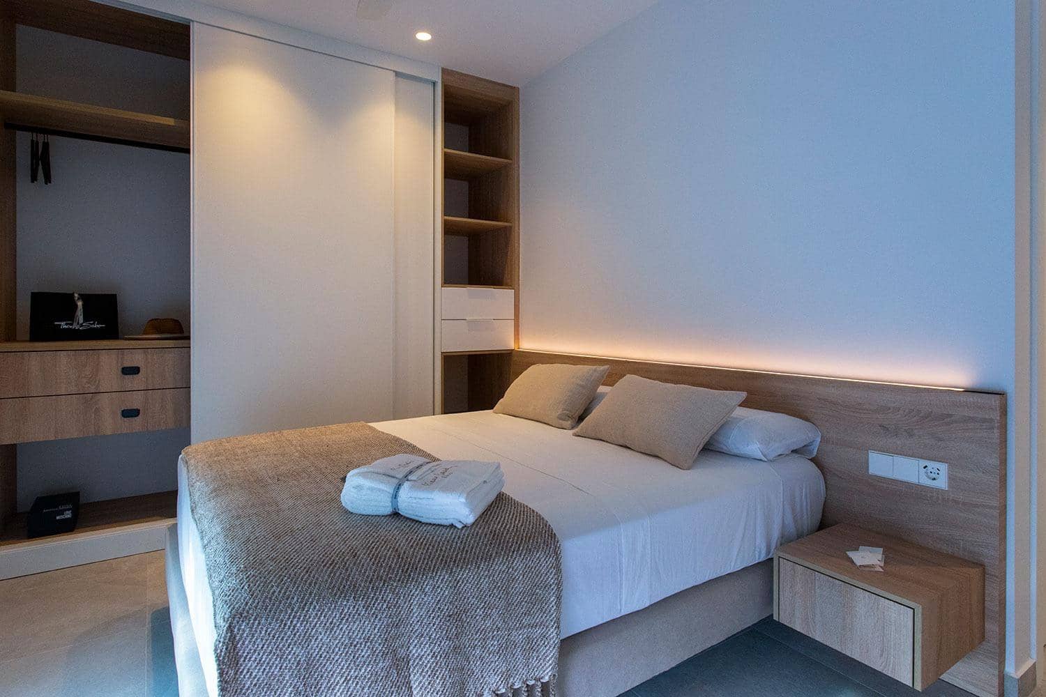 3 bedroom Apartment for sale in Torre de la Horadada with pool - € 544,900 (Ref: 8755926)