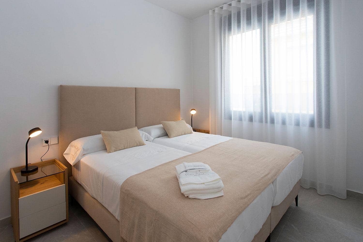 3 bedroom Apartment for sale in Torre de la Horadada with pool - € 544,900 (Ref: 8755926)