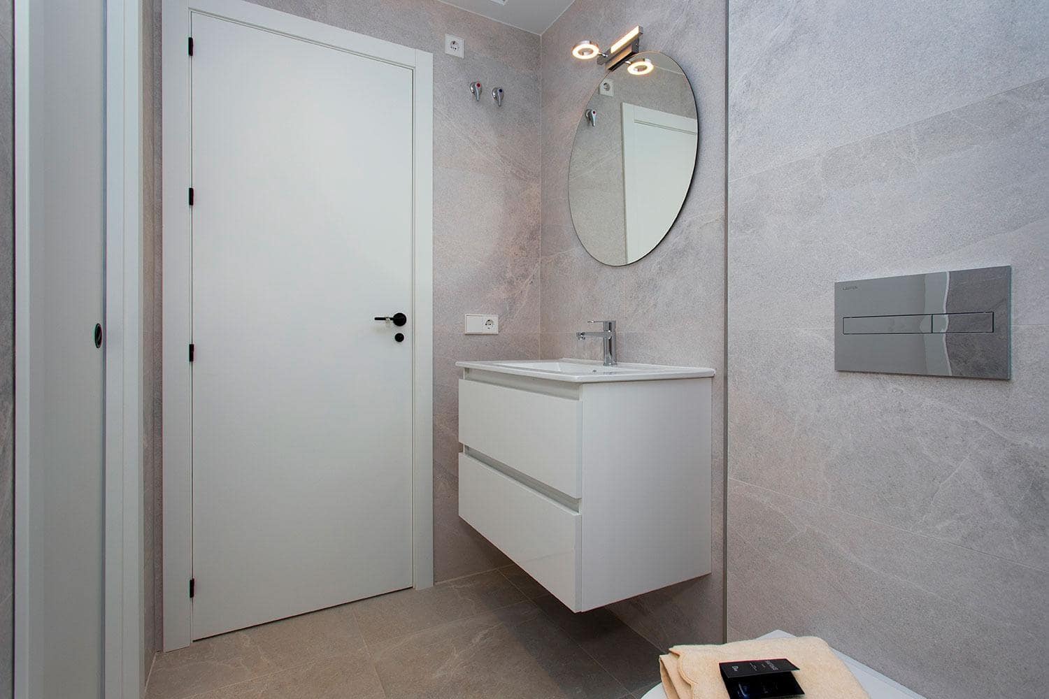 3 bedroom Apartment for sale in Torre de la Horadada with pool - € 544,900 (Ref: 8755926)