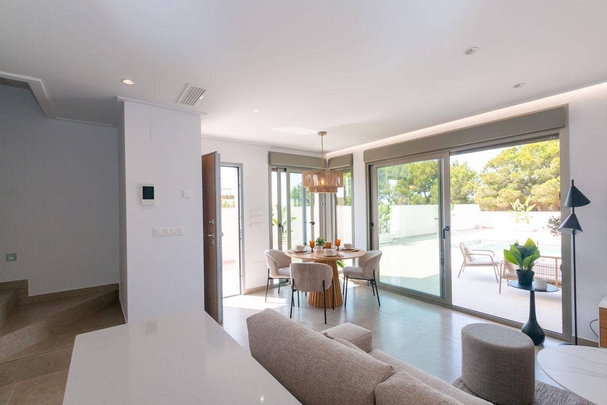 3 soveværelse Villa til salg i Pilar de la Horadada med swimmingpool - € 474.900 (Ref: 8849785)