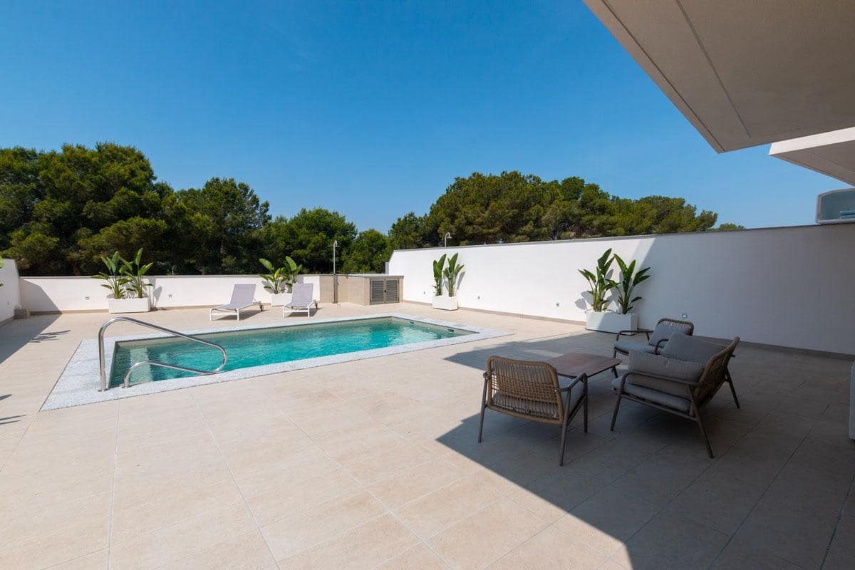 3 soveværelse Villa til salg i Pilar de la Horadada med swimmingpool - € 474.900 (Ref: 8849785)