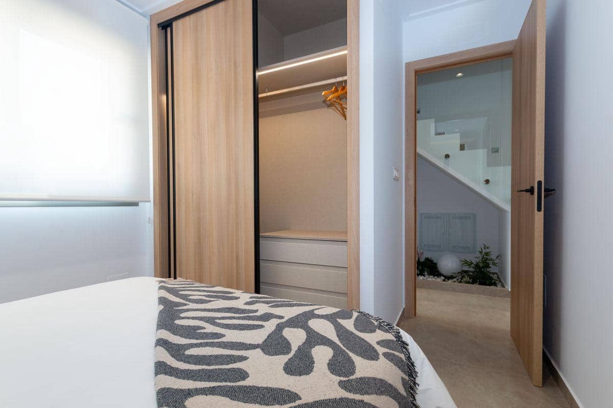 3 soveværelse Villa til salg i Pilar de la Horadada med swimmingpool - € 474.900 (Ref: 8849785)