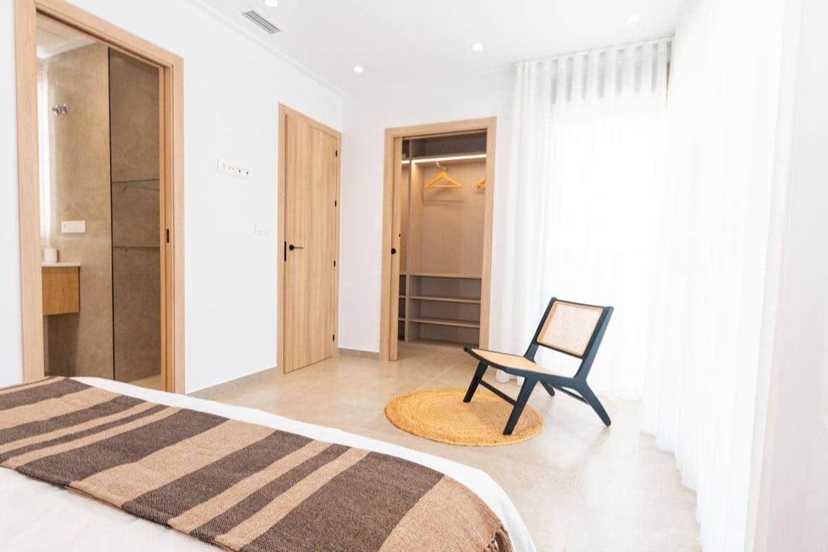 3 soveværelse Villa til salg i Pilar de la Horadada med swimmingpool - € 474.900 (Ref: 8849785)