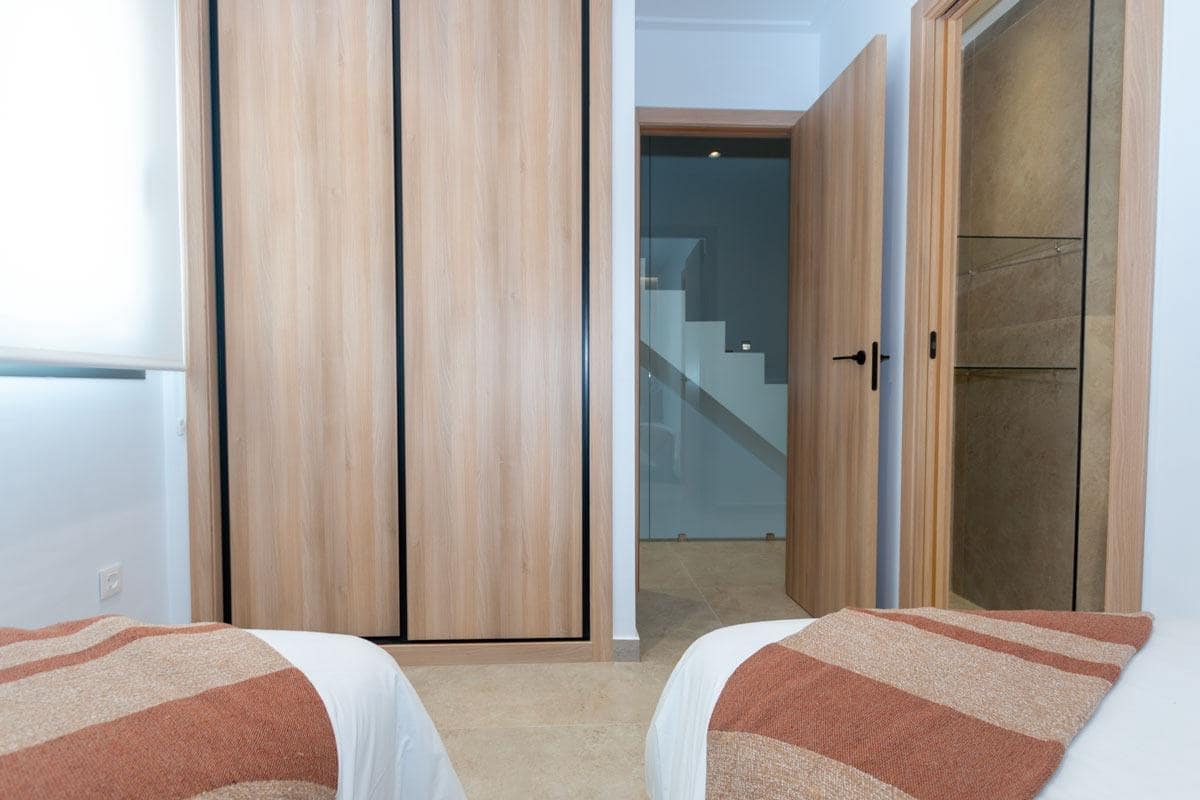 3 soveværelse Villa til salg i Pilar de la Horadada med swimmingpool - € 474.900 (Ref: 8849785)