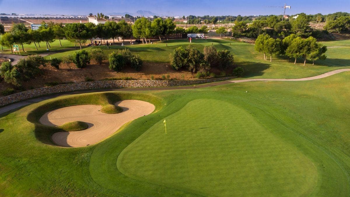 3 soveværelse Villa til salg i Pilar de la Horadada med swimmingpool - € 474.900 (Ref: 8849785)