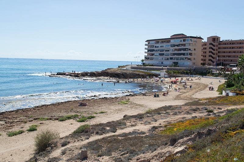 3 sypialnia Willa na sprzedaż w Torrevieja z basenem - 595 000 € (Ref: 8849786)