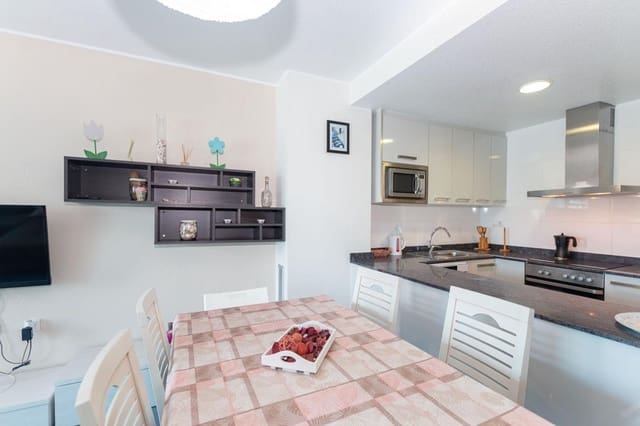 2 soverom Leilighet til salgs i La Manga del Mar Menor med svømmebasseng garasje - € 184 000 (Ref: 8926631)