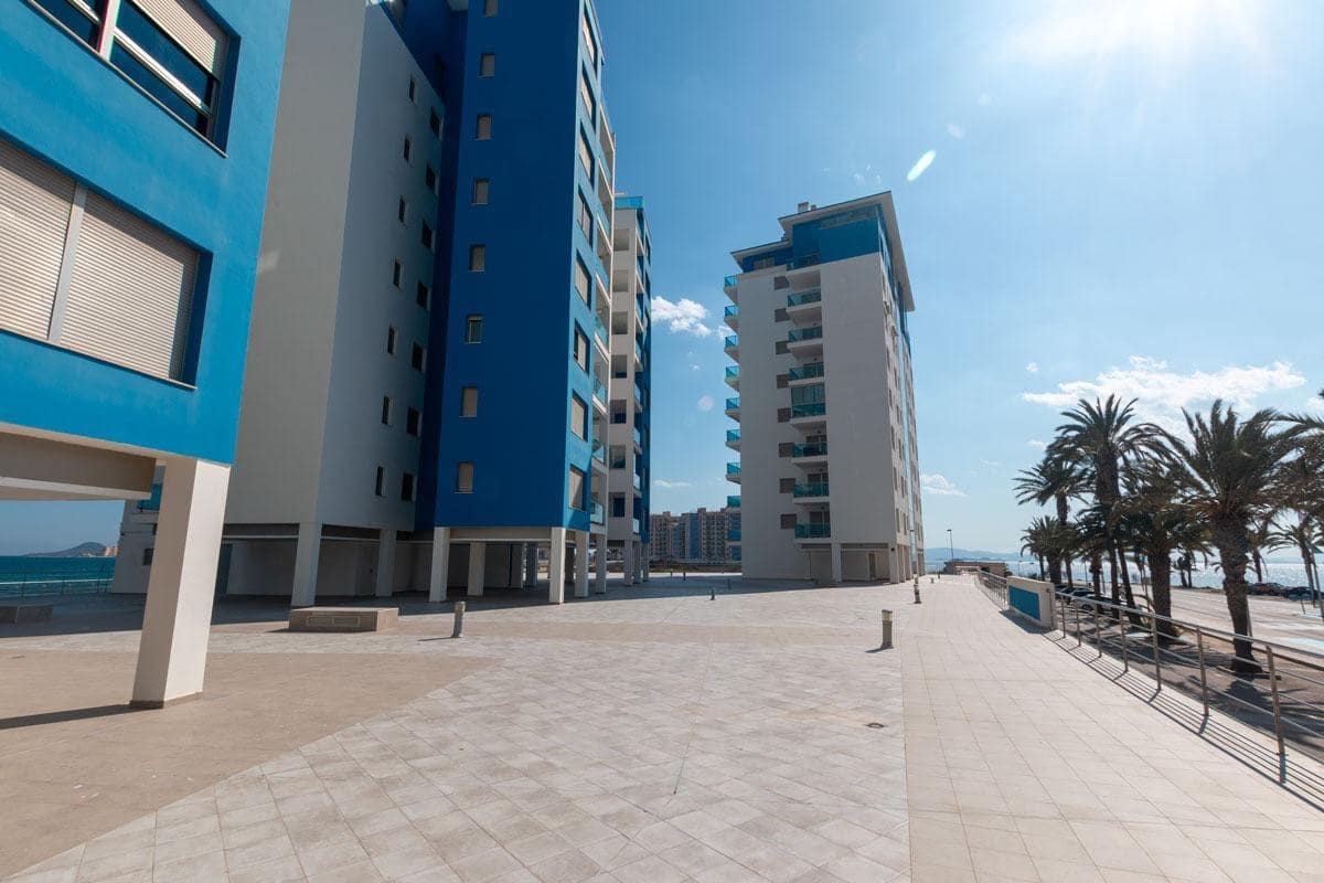 2 soveværelse Lejlighed til salg i La Manga del Mar Menor med swimmingpool garage - € 184.000 (Ref: 8926631)