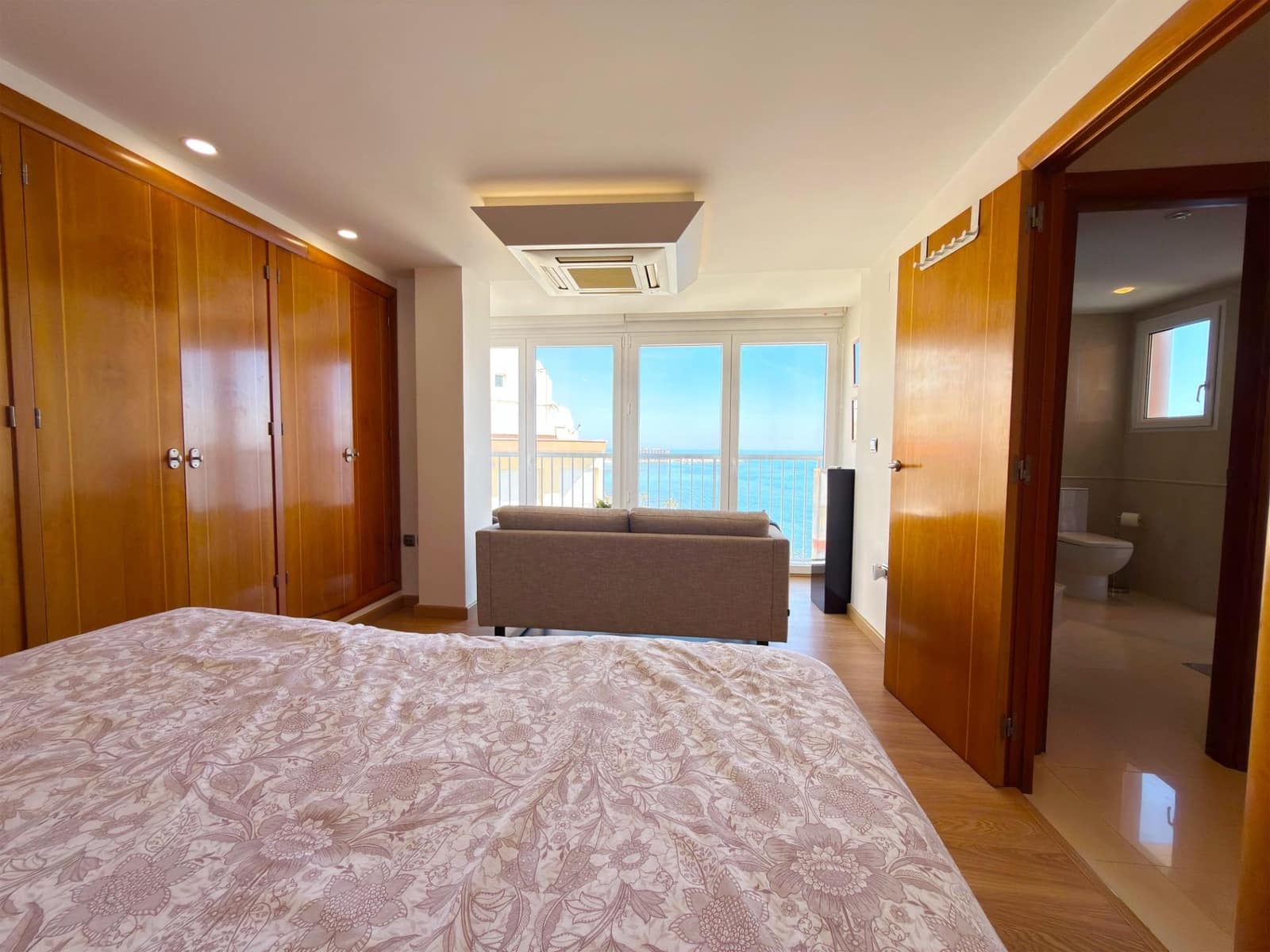 3 slaapkamer Appartement te koop in Torrevieja met garage - € 529.000 (Ref: 8961718)