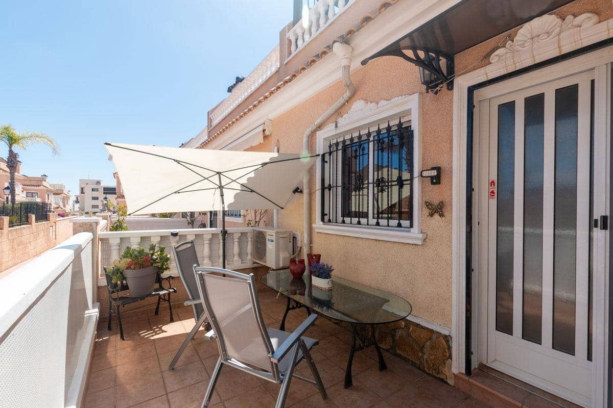 2 soveværelse Rækkehus til salg i Los Dolses med swimmingpool - € 214.000 (Ref: 8961719)