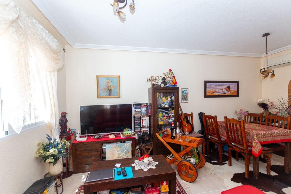 2 soveværelse Rækkehus til salg i Los Dolses med swimmingpool - € 214.000 (Ref: 8961719)