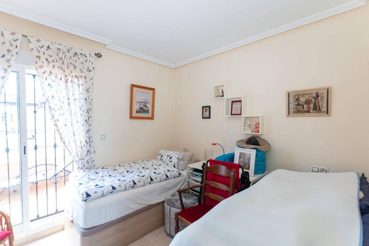 2 soveværelse Rækkehus til salg i Los Dolses med swimmingpool - € 214.000 (Ref: 8961719)