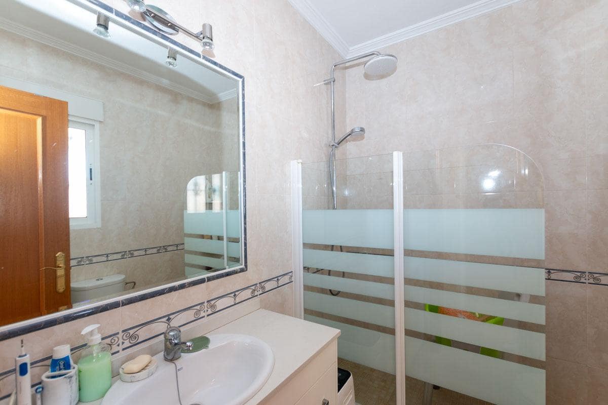 2 soveværelse Rækkehus til salg i Los Dolses med swimmingpool - € 214.000 (Ref: 8961719)