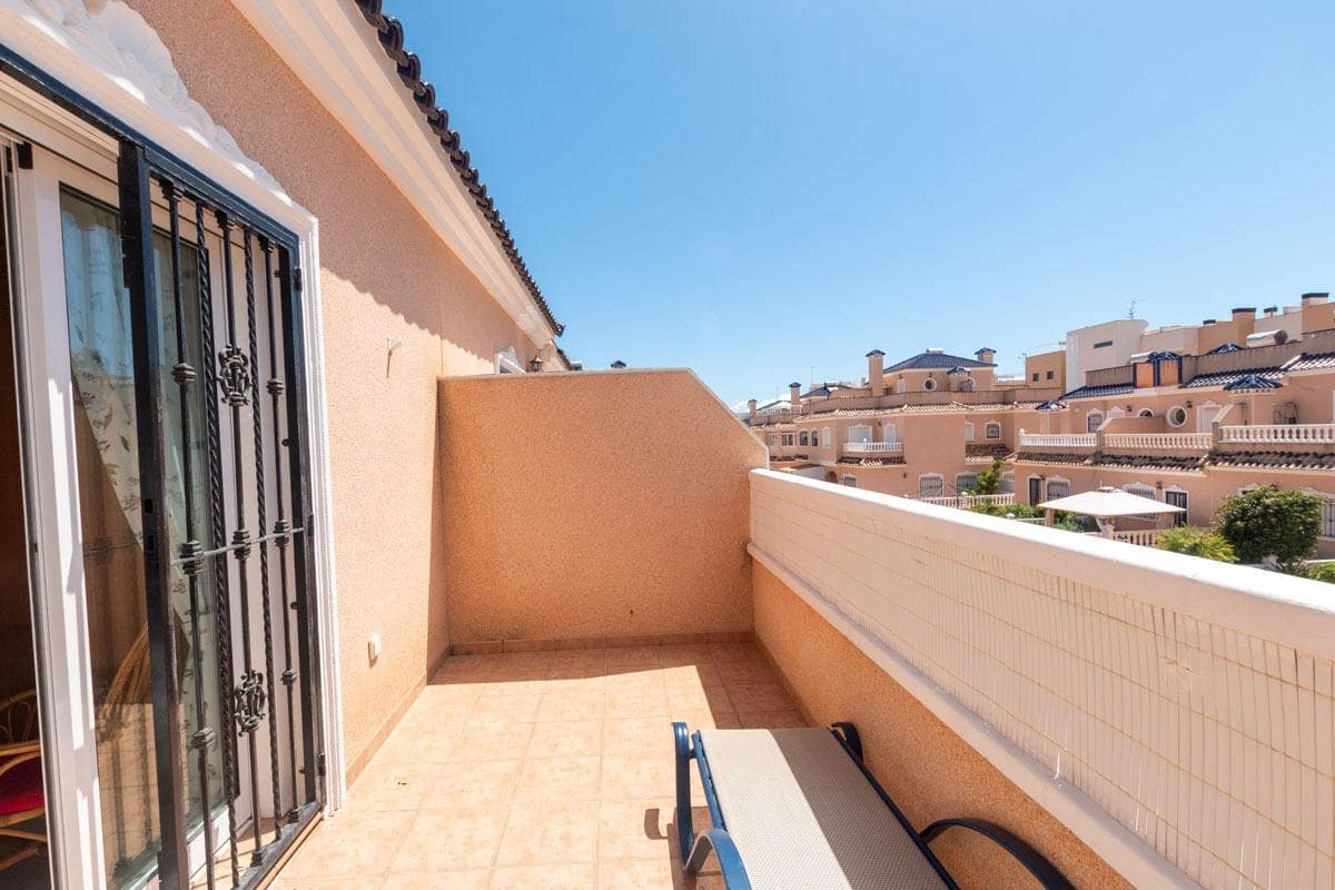 2 soveværelse Rækkehus til salg i Los Dolses med swimmingpool - € 214.000 (Ref: 8961719)