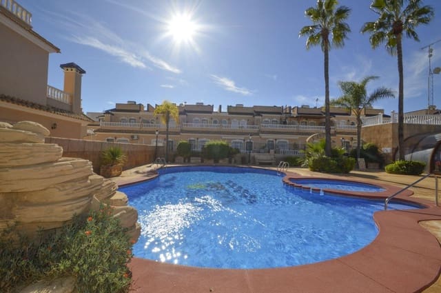 2 soverom Rekkehus til salgs i Los Dolses, Orihuela med svømmebasseng - € 214 000 (Ref: 8961719)