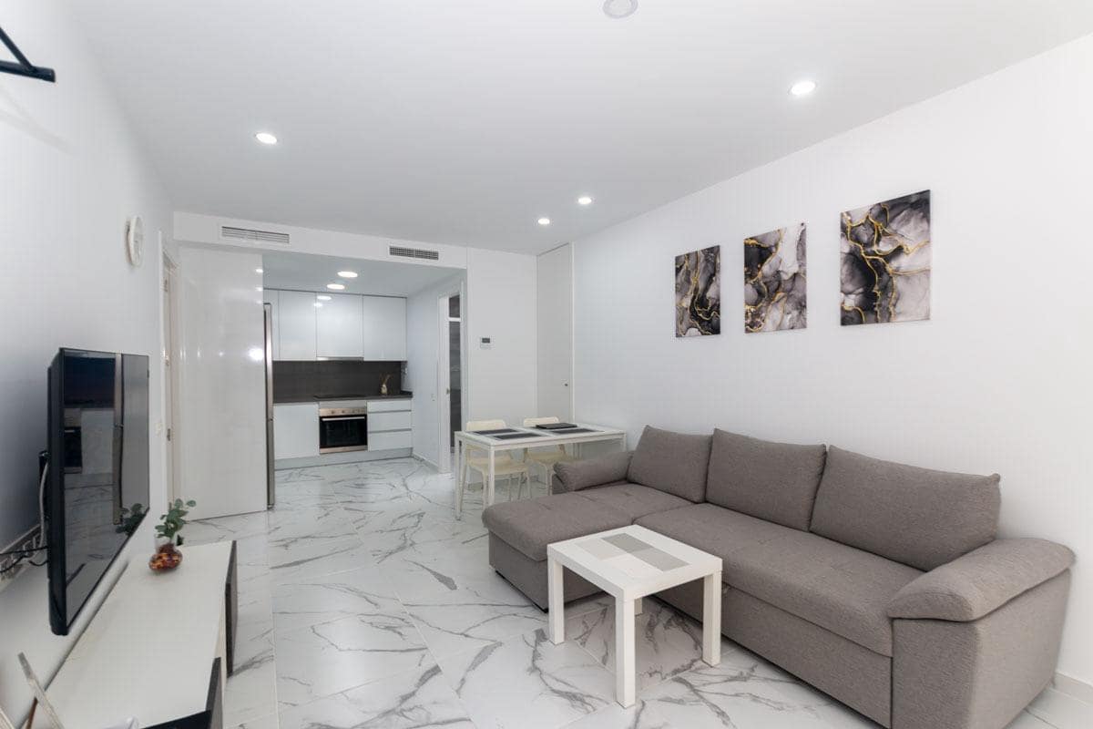 1 soveværelse Lejlighed til salg i Torrevieja med swimmingpool - € 185.000 (Ref: 8970503)