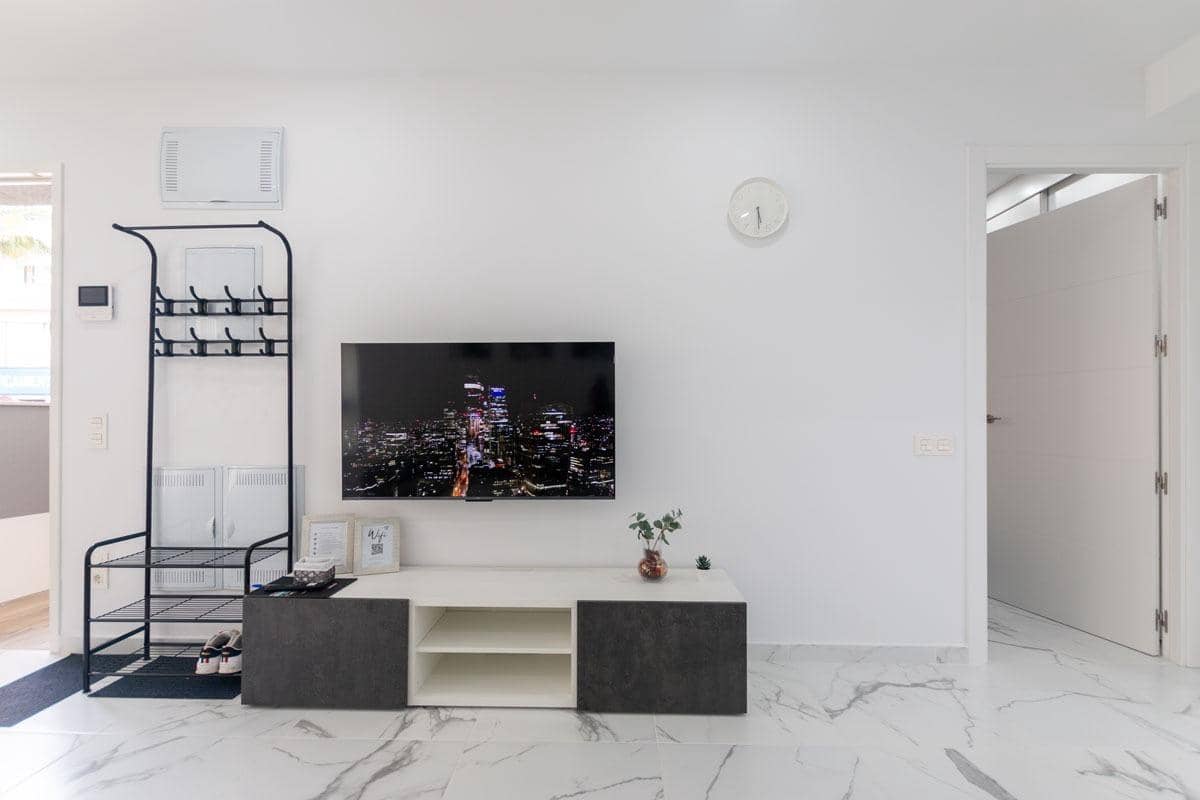 1 bedroom Apartment for sale in Torrevieja with pool - € 185,000 (Ref: 8970503)