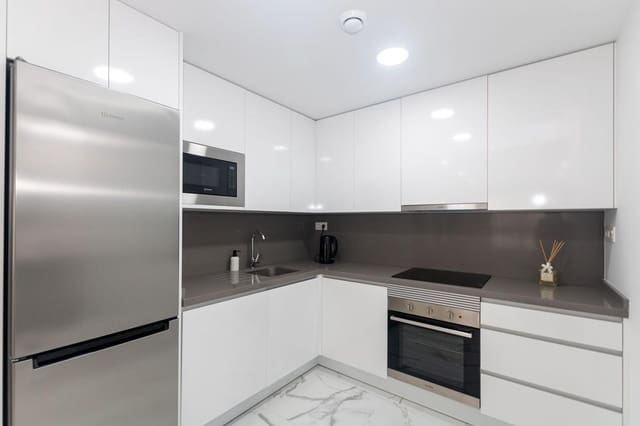 Apartamento de 1 habitación en Torrevieja en venta con piscina - 185.000 € (Ref: 8970503)