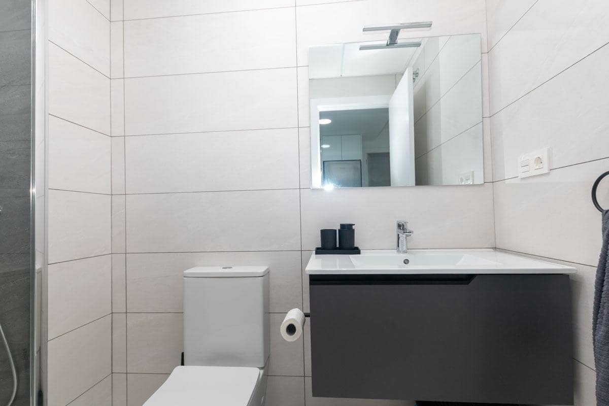 1 bedroom Apartment for sale in Torrevieja with pool - € 185,000 (Ref: 8970503)