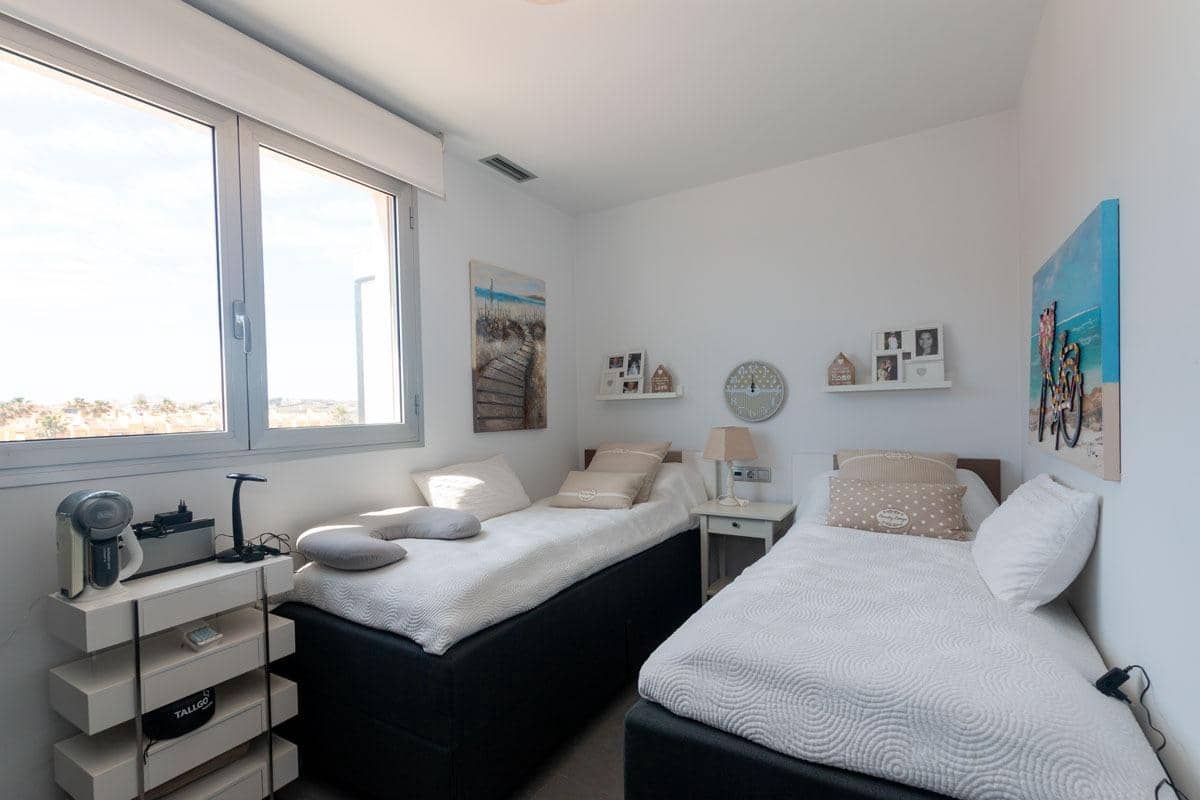 2 soveværelse Lejlighed til salg i La Mata med swimmingpool garage - € 349.000 (Ref: 8986113)