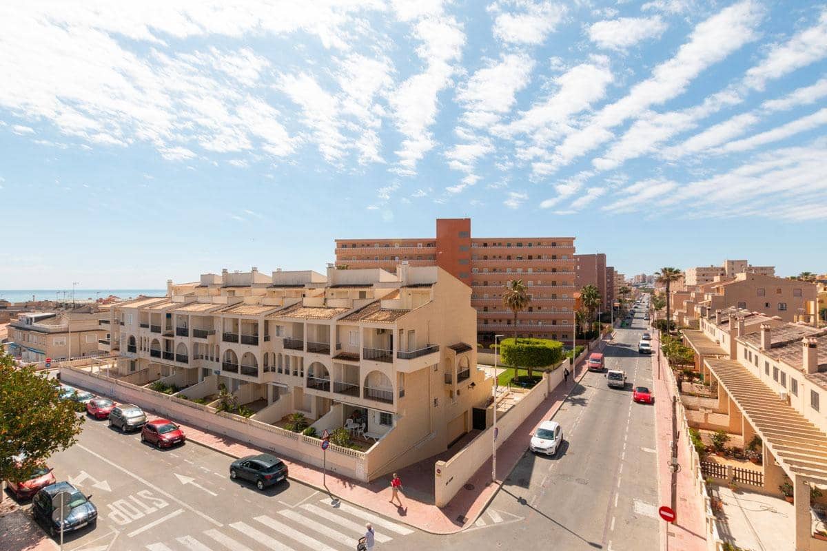 2 soveværelse Lejlighed til salg i La Mata med swimmingpool garage - € 349.000 (Ref: 8986113)