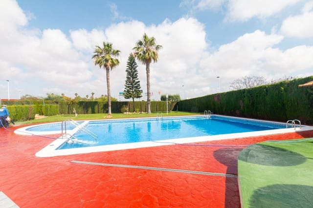 2 bedroom Bungalow for sale in Parque de las Naciones, Torrevieja with pool - € 149,900 (Ref: 9048987)