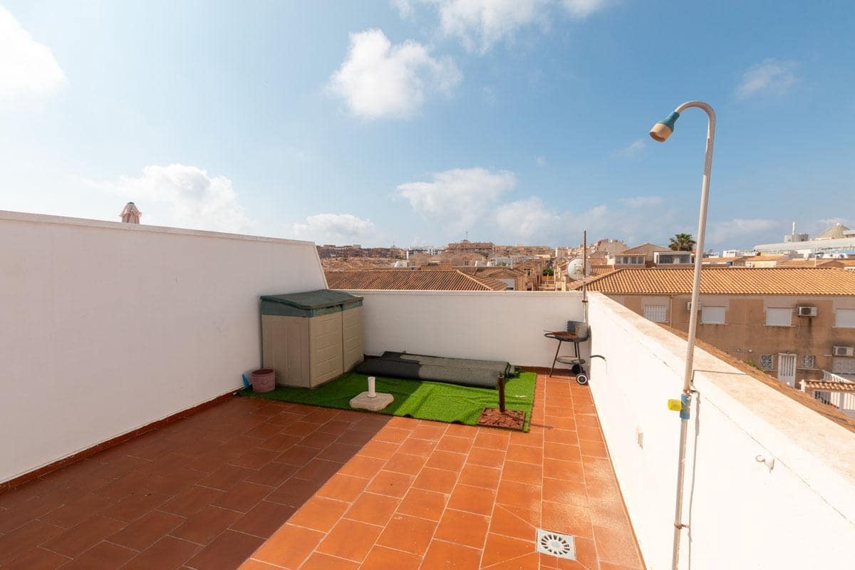 2 bedroom Bungalow for sale in Torrevieja with pool - € 149,900 (Ref: 9048987)