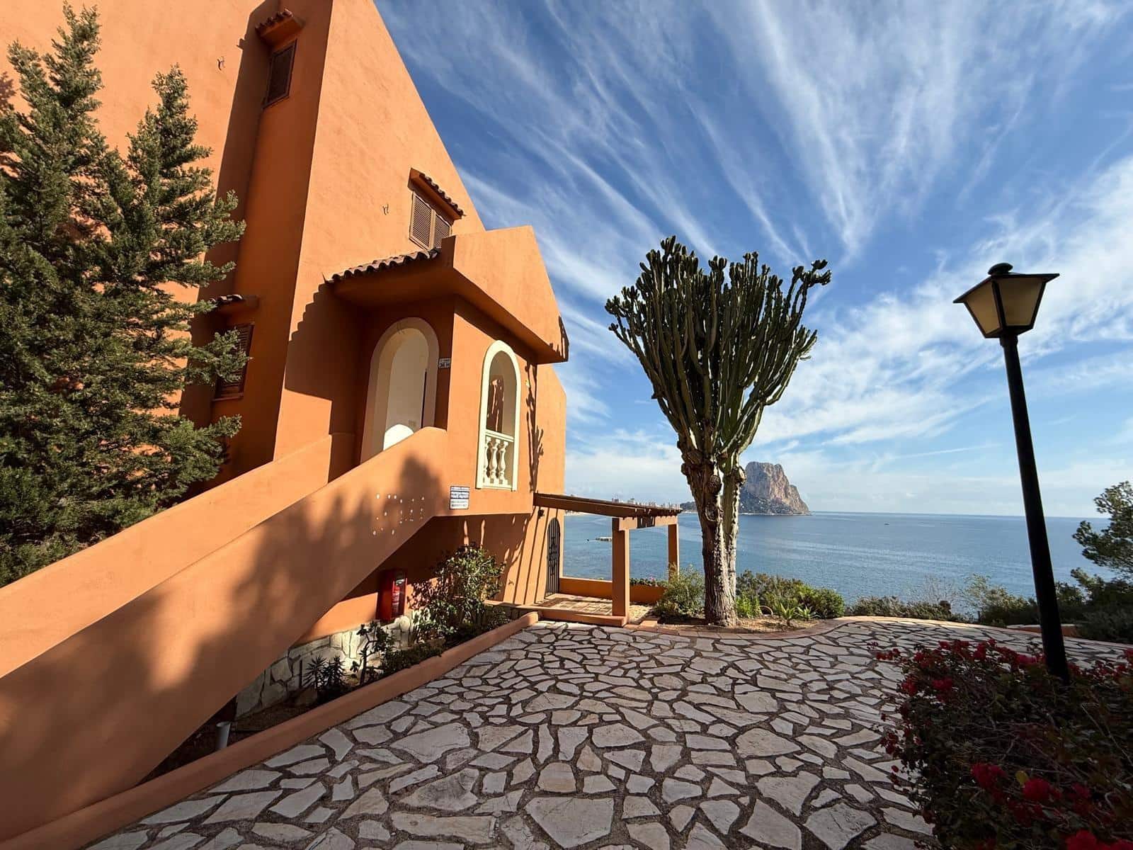 3 slaapkamer Halfvrijstaande villa te koop in Calpe / Calp - € 499.000 (Ref: 9208427)