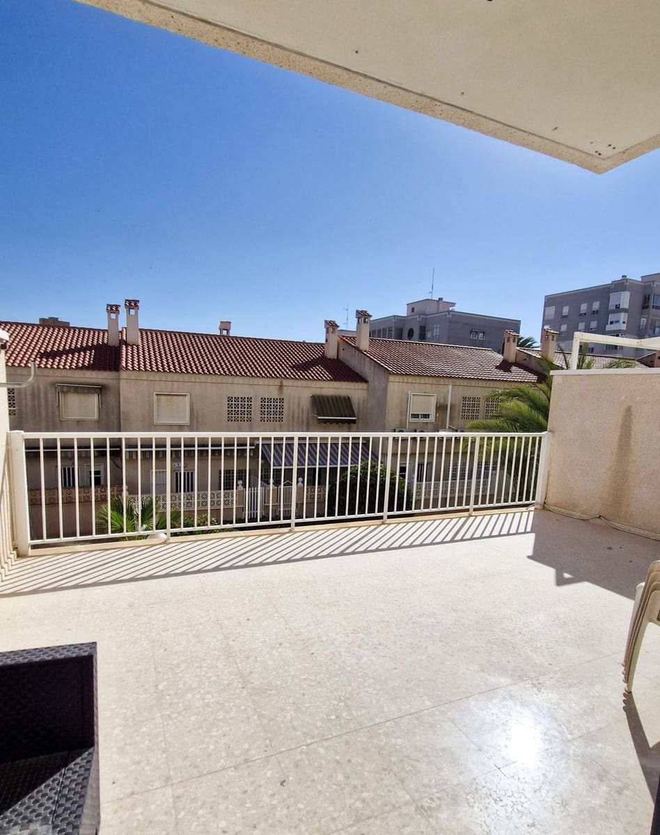 3 Zimmer Apartment zu verkaufen in Arenales del Sol mit Pool - 309.000 € (Ref: 9308620)