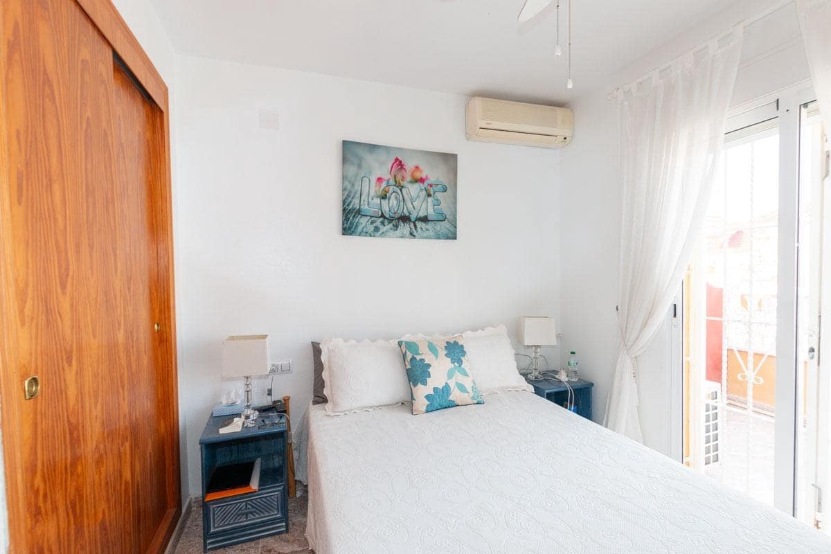 2 slaapkamer Halfvrijstaande villa te koop in La Regia met zwembad - € 225.000 (Ref: 9308621)