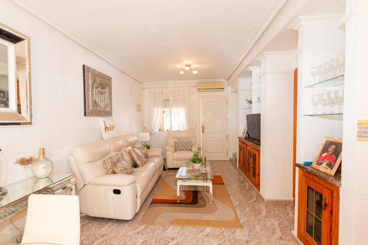 2 slaapkamer Halfvrijstaande villa te koop in La Regia met zwembad - € 225.000 (Ref: 9308621)