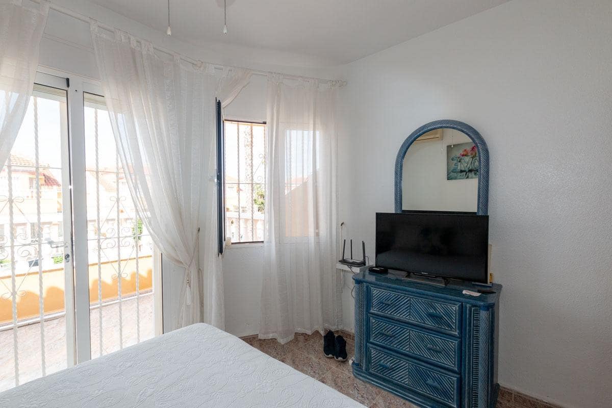 2 slaapkamer Halfvrijstaande villa te koop in La Regia met zwembad - € 225.000 (Ref: 9308621)