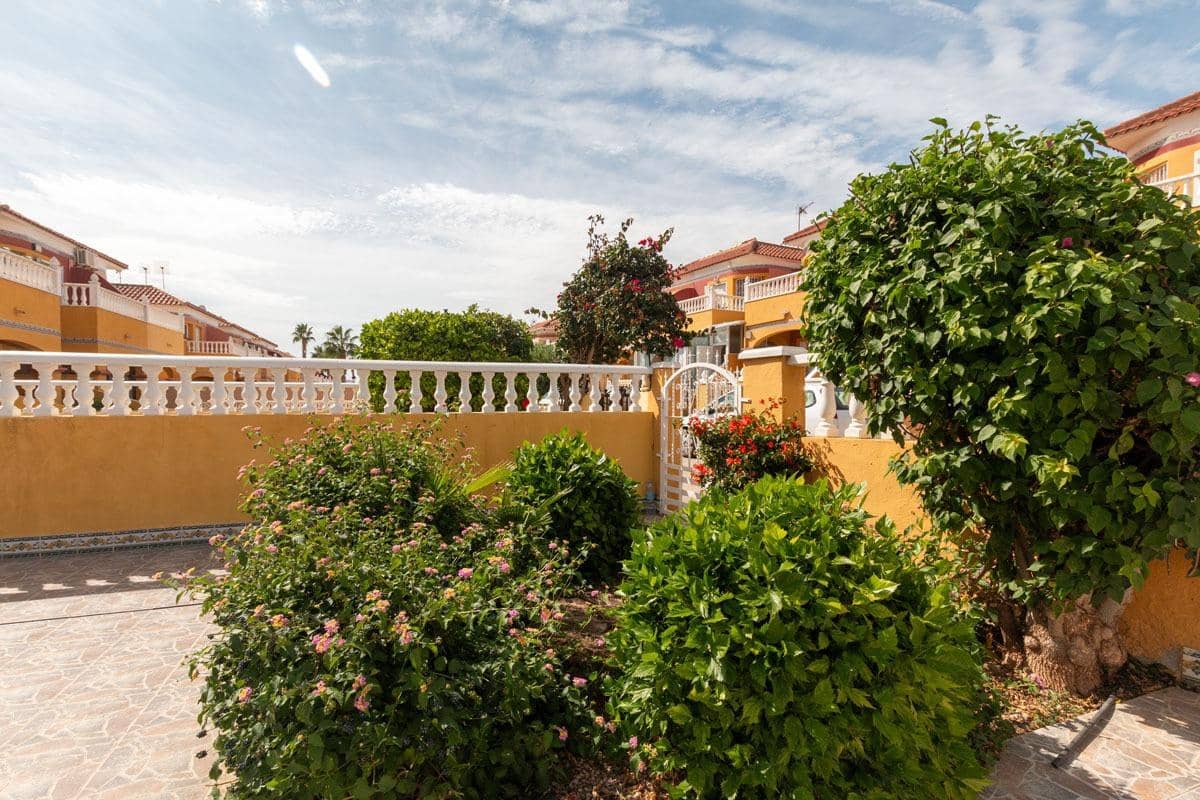 2 slaapkamer Halfvrijstaande villa te koop in La Regia met zwembad - € 225.000 (Ref: 9308621)