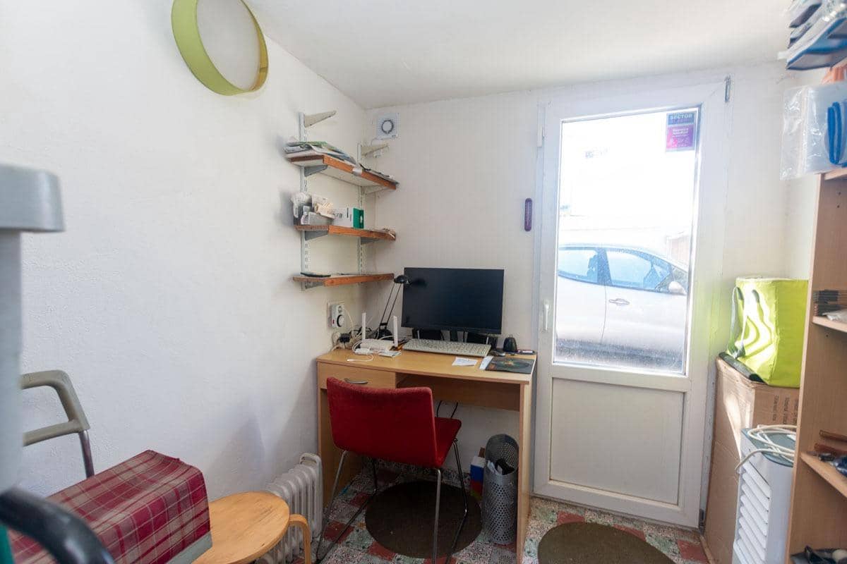 Chalet de 2 habitaciones en Torrevieja en venta con piscina - 350.000 € (Ref: 9608171)