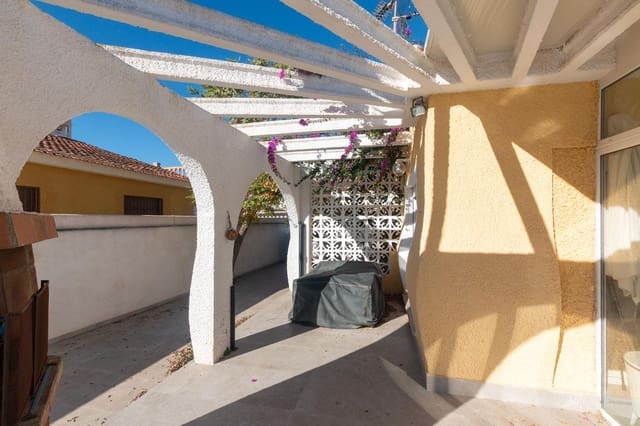 2 camera da letto Villa in vendita in Nueva Torrevieja, Torrevieja con piscina - 350.000 € (Rif: 9608171)