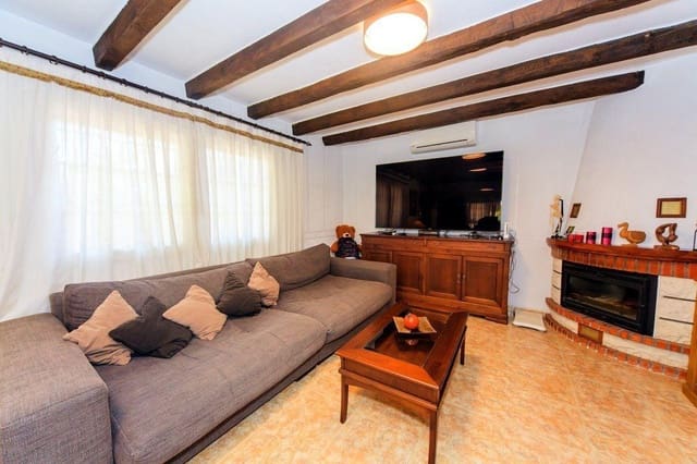 4 Zimmer Villa zu verkaufen in Los Balcones mit Pool - 510.000 € (Ref: 9627708)