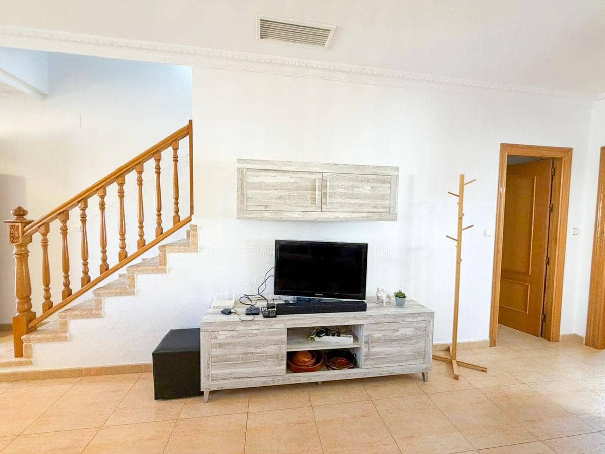 3 Zimmer Reihenhaus zu verkaufen in Torrevieja mit Pool Garage - 239.000 € (Ref: 9720099)