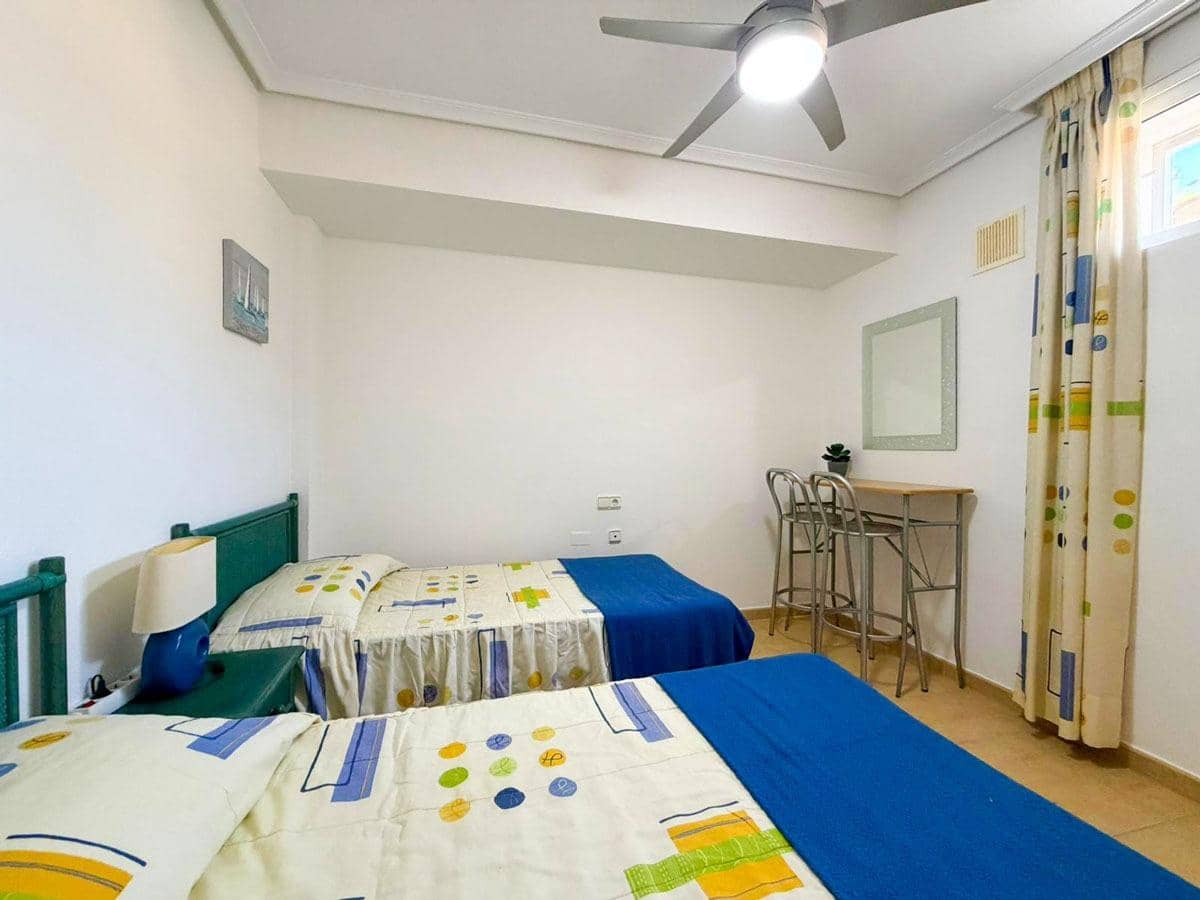 3 Zimmer Reihenhaus zu verkaufen in Torrevieja mit Pool Garage - 239.000 € (Ref: 9720099)