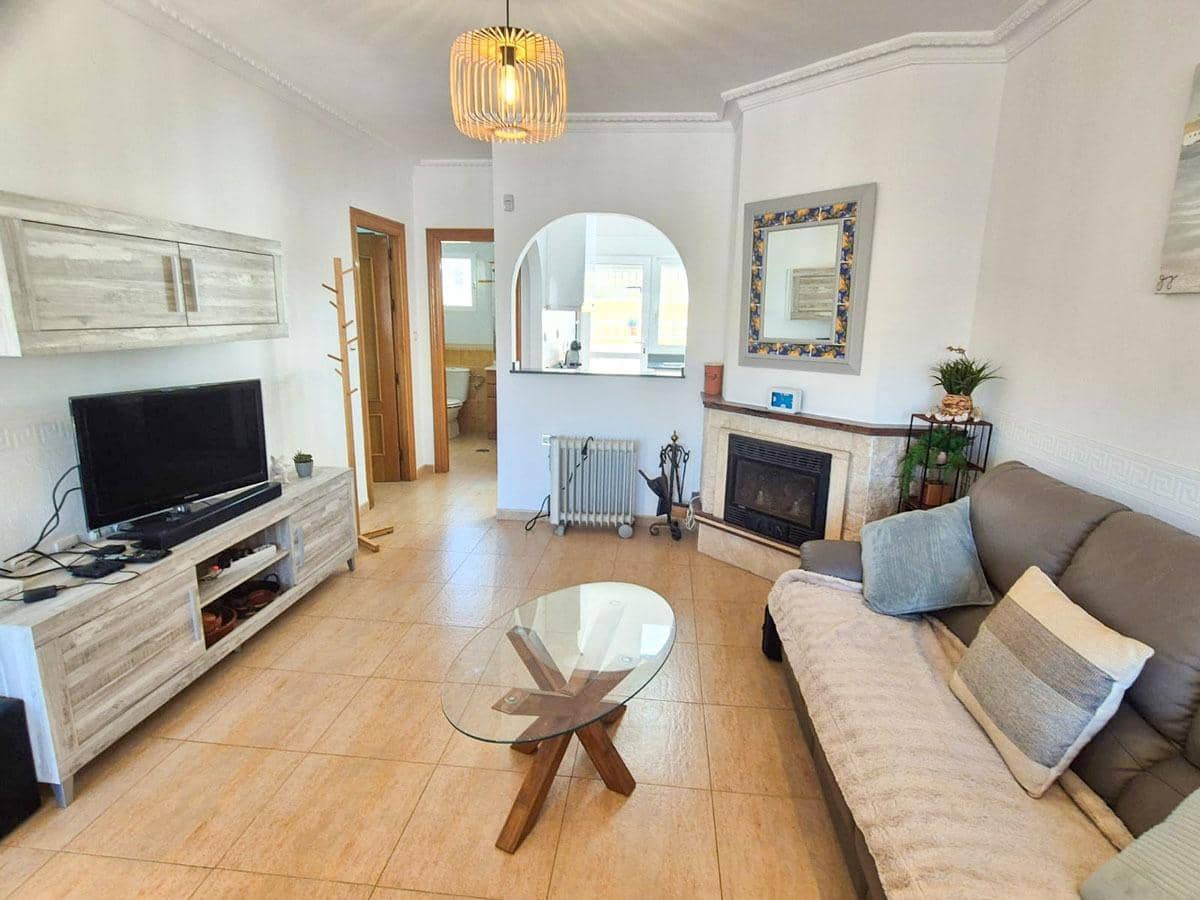 3 Zimmer Reihenhaus zu verkaufen in Torrevieja mit Pool Garage - 239.000 € (Ref: 9720099)