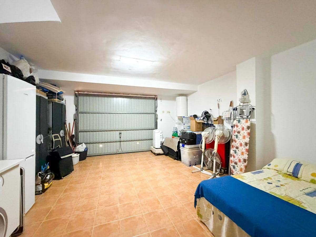 3 Zimmer Reihenhaus zu verkaufen in Torrevieja mit Pool Garage - 239.000 € (Ref: 9720099)