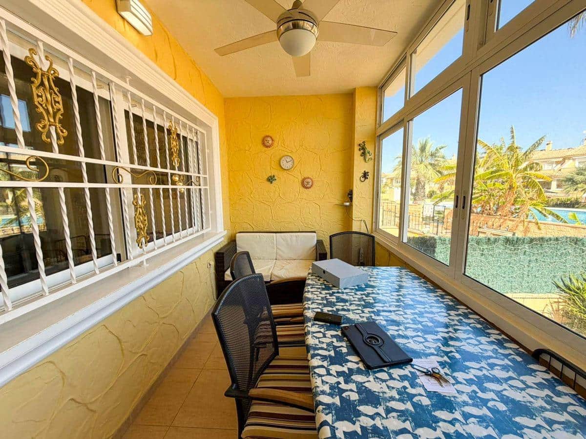 3 Zimmer Reihenhaus zu verkaufen in Torrevieja mit Pool Garage - 239.000 € (Ref: 9720099)