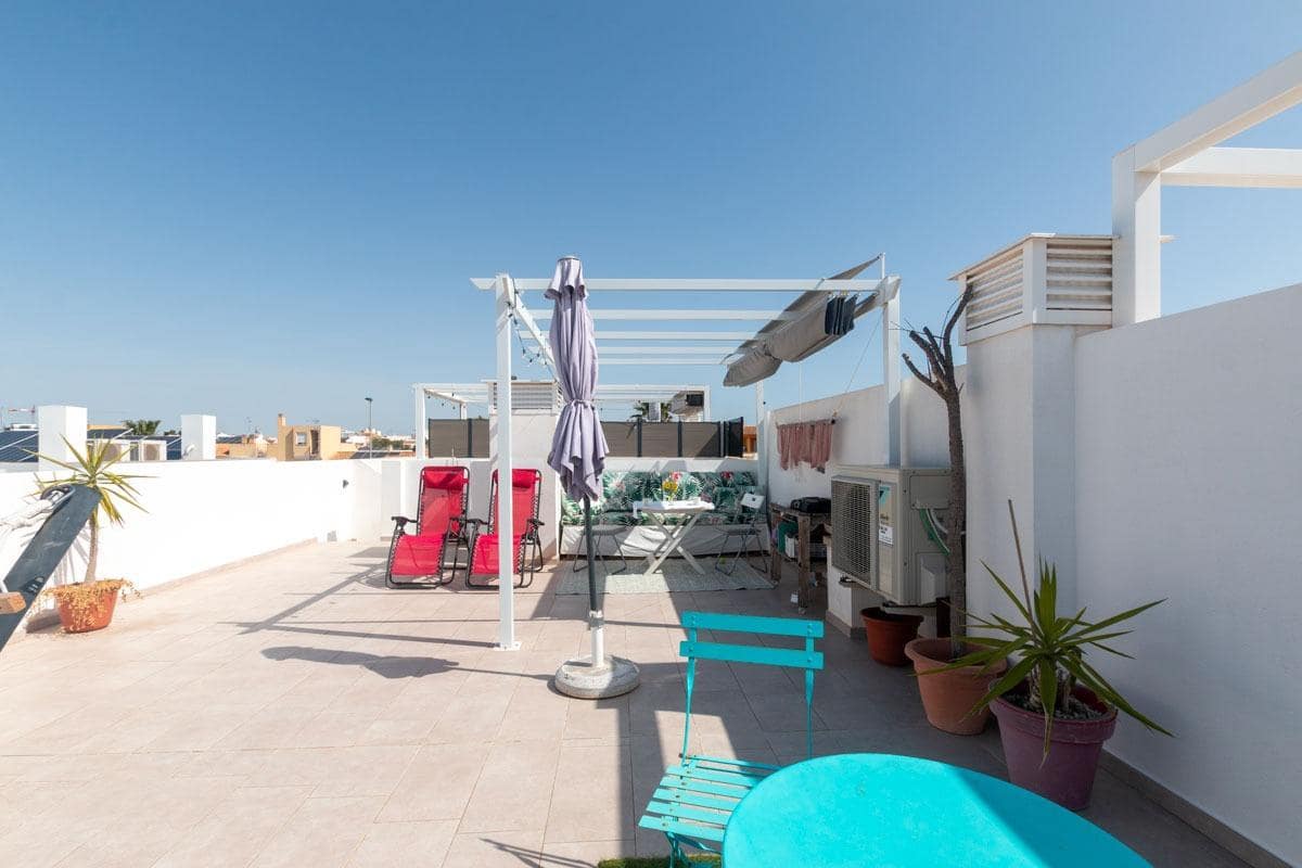 2 slaapkamer Appartement te koop in San Pedro del Pinatar met zwembad garage - € 239.000 (Ref: 9785033)