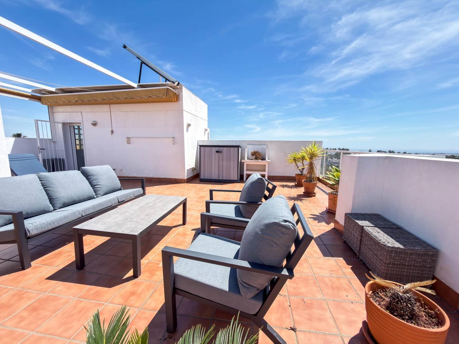 2 bedroom Penthouse for sale in Orihuela Costa with pool garage - € 269,000 (Ref: 9839416)