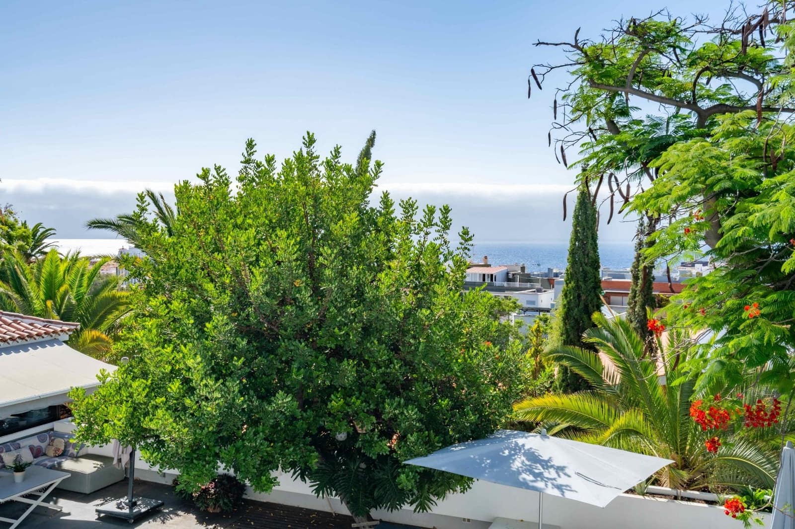 Chalet de 7 habitaciones en Santa Cruz de Tenerife en venta con piscina garaje - 2.150.000 € (Ref: 10011543)